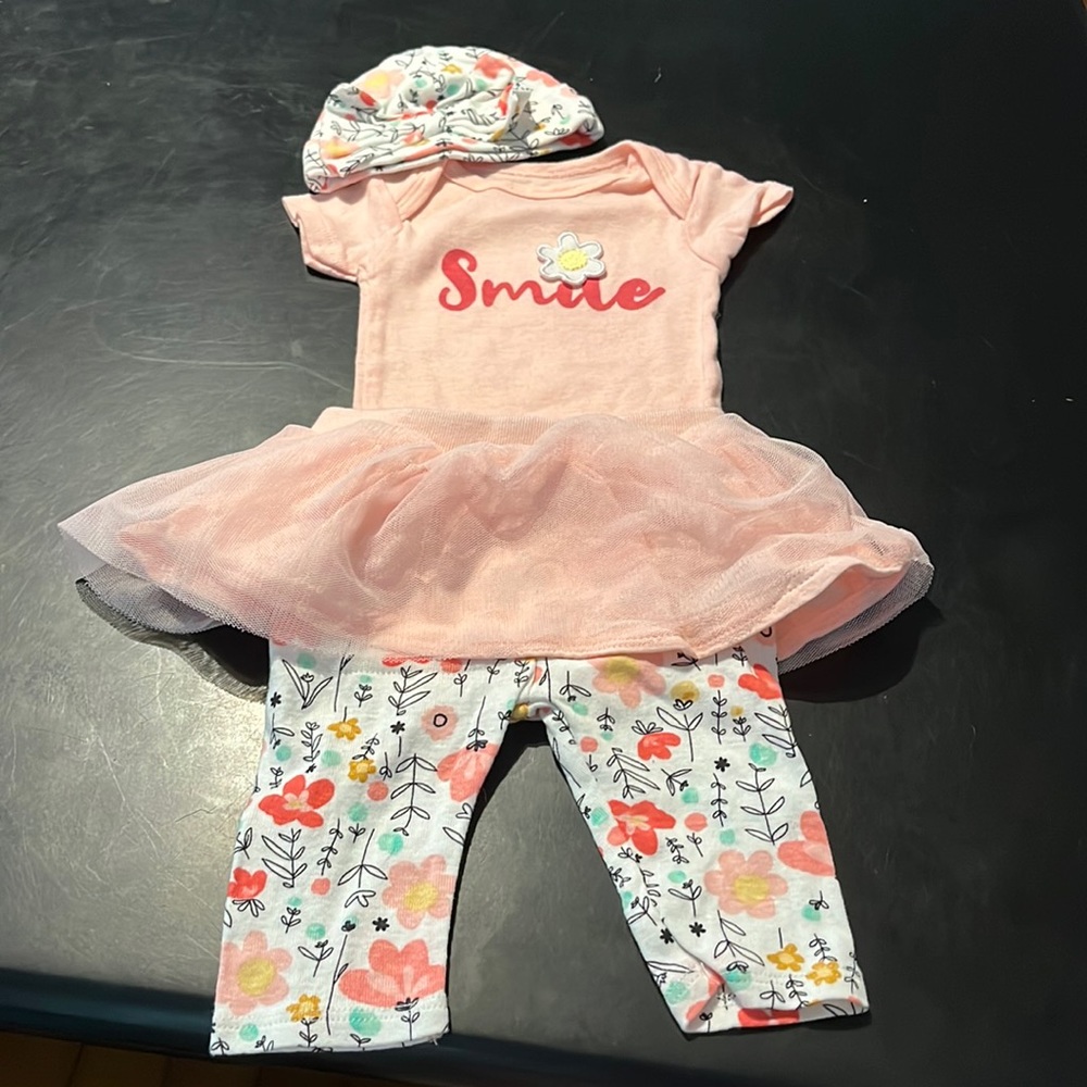 Girls newborn gerber outfit